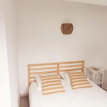 Hills And Waves Apartment *